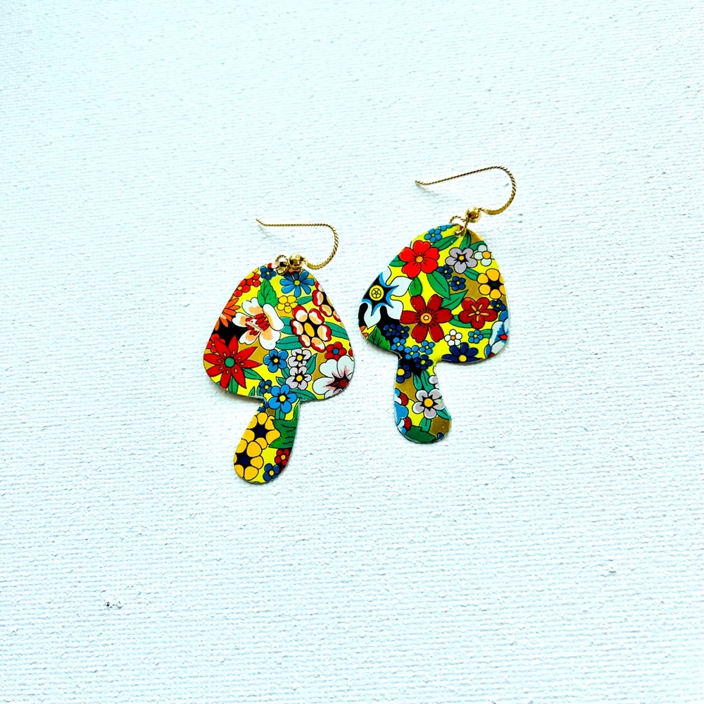 Vintage tin mushroom earrings, colorful and floral